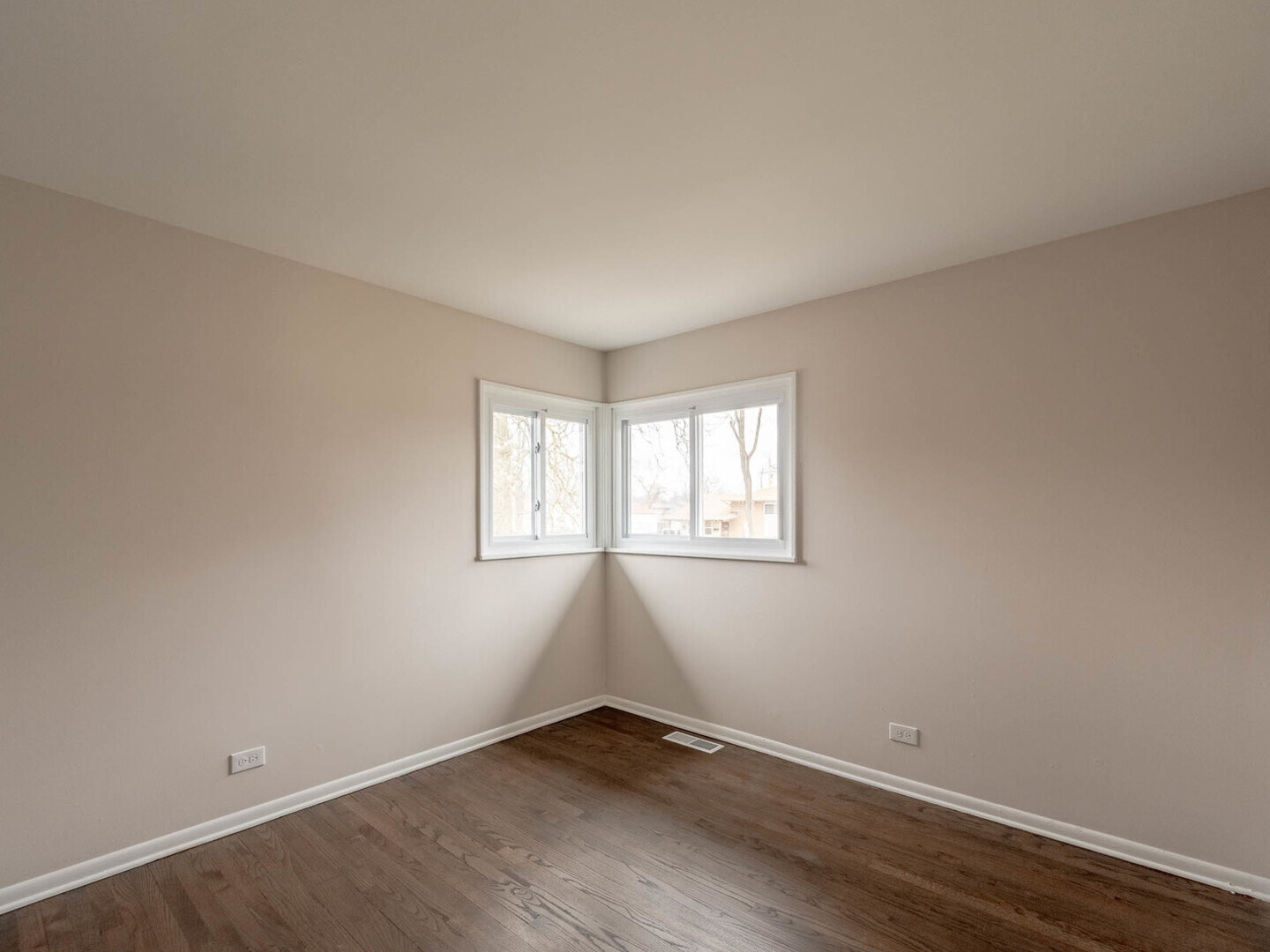 640 Enterprise Road - Thumbnail 9