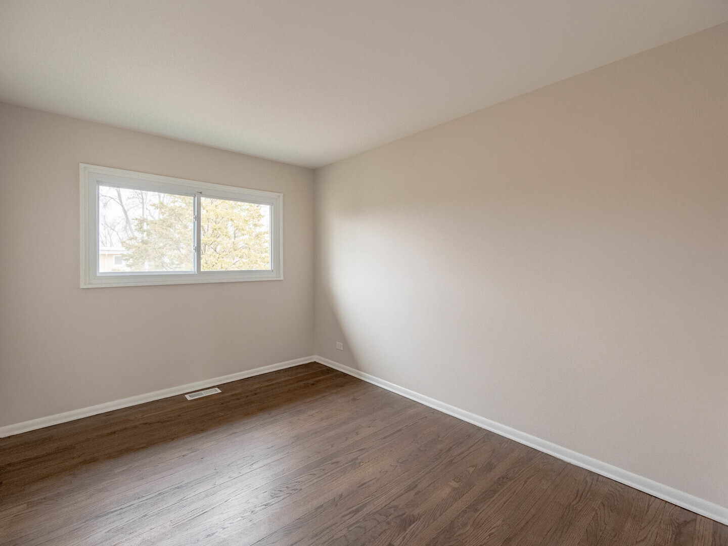 640 Enterprise Road - Thumbnail 8