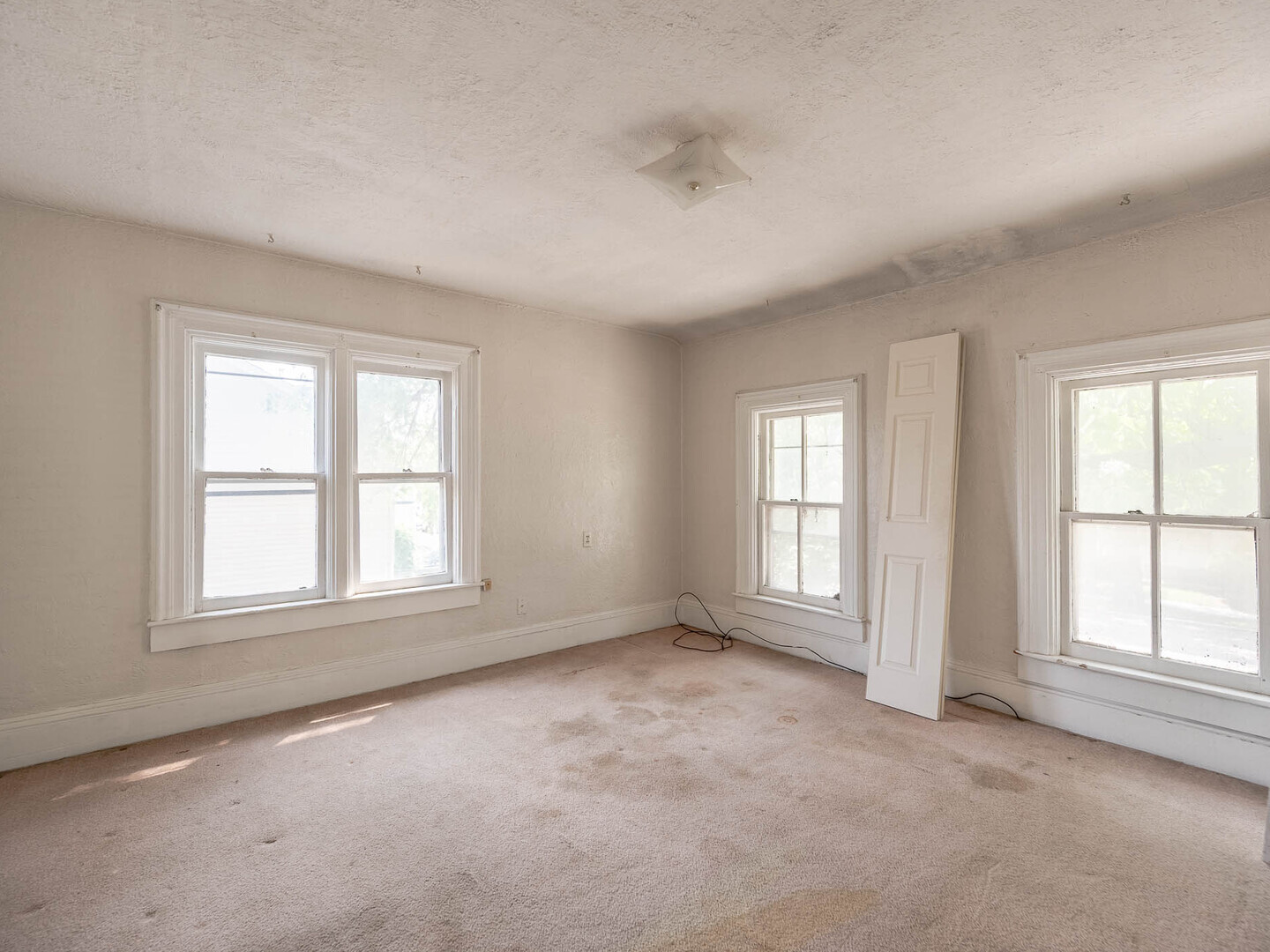 358 360 Hickory Street - Thumbnail 14