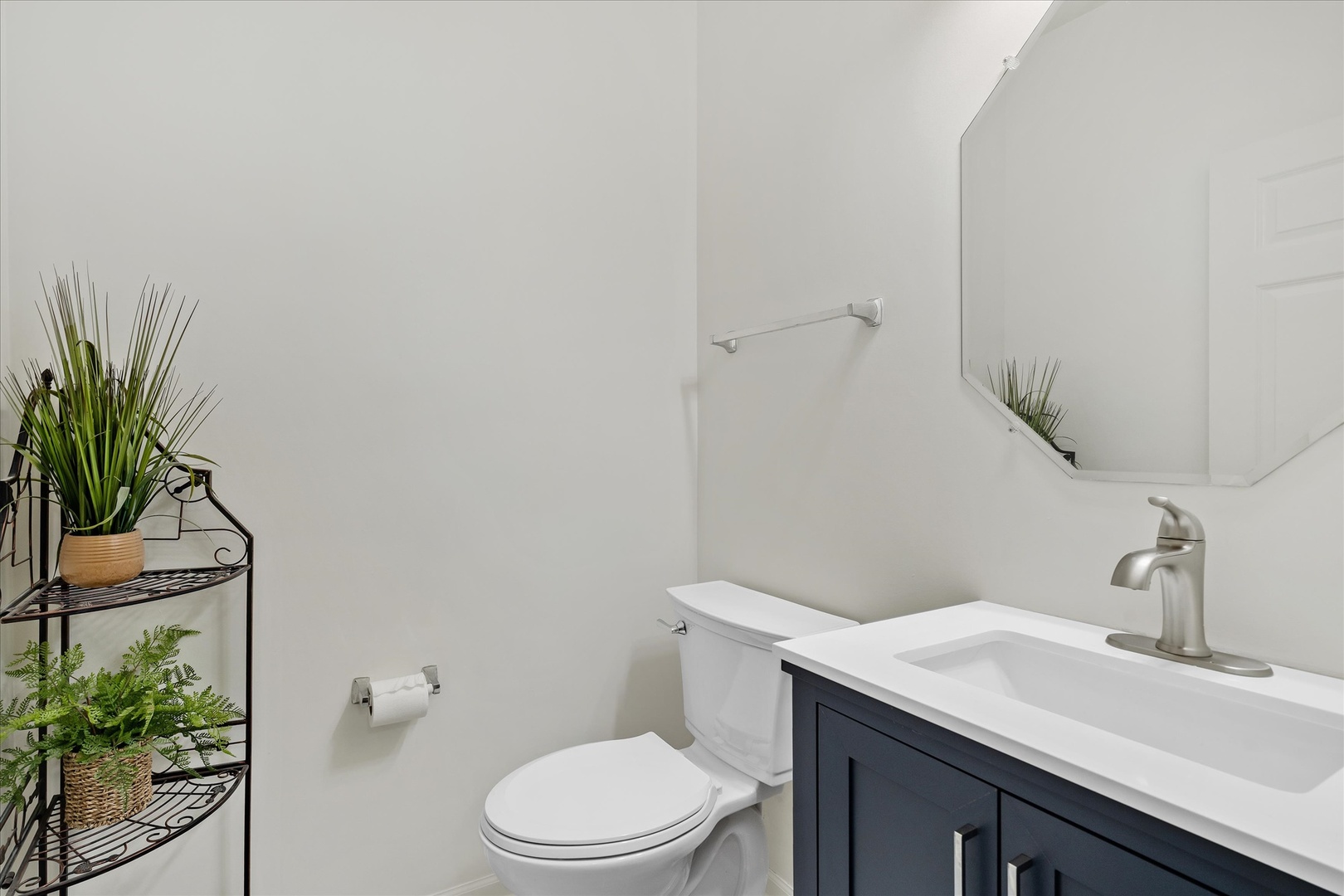 13261 Forest Ridge Drive - Thumbnail 9