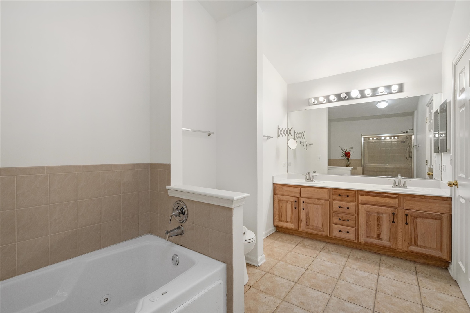 13261 Forest Ridge Drive - Thumbnail 16