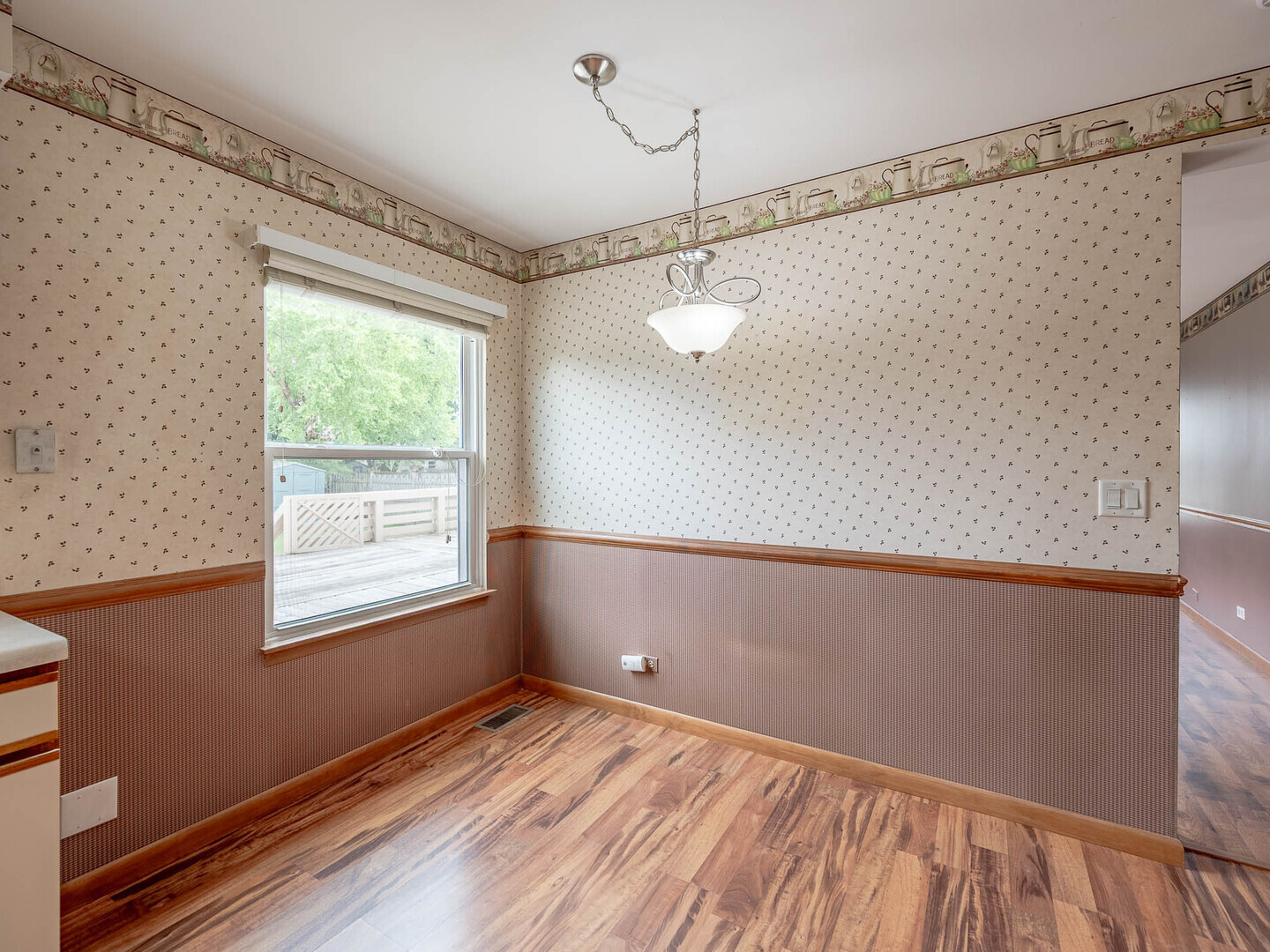 810 Fox Run Lane - Thumbnail 7