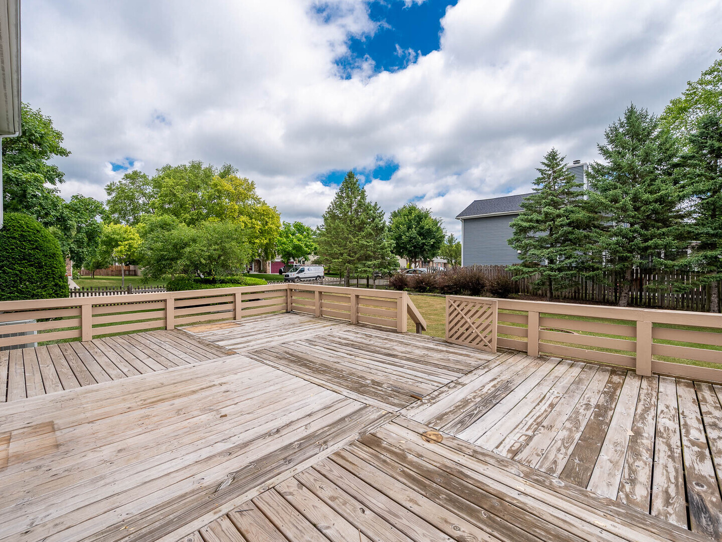 810 Fox Run Lane - Thumbnail 18