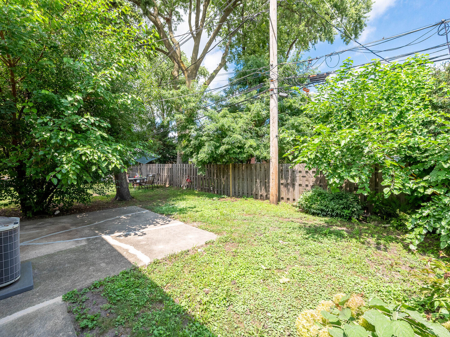 2304 Oakton Street - Thumbnail 13