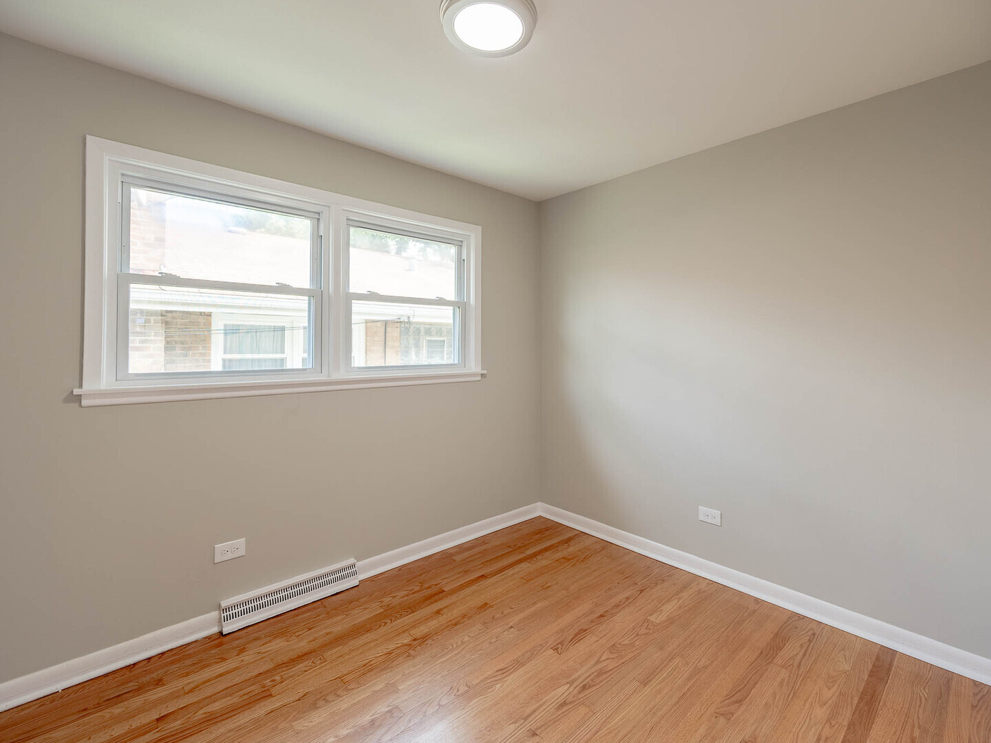 2304 Oakton Street - Thumbnail 6