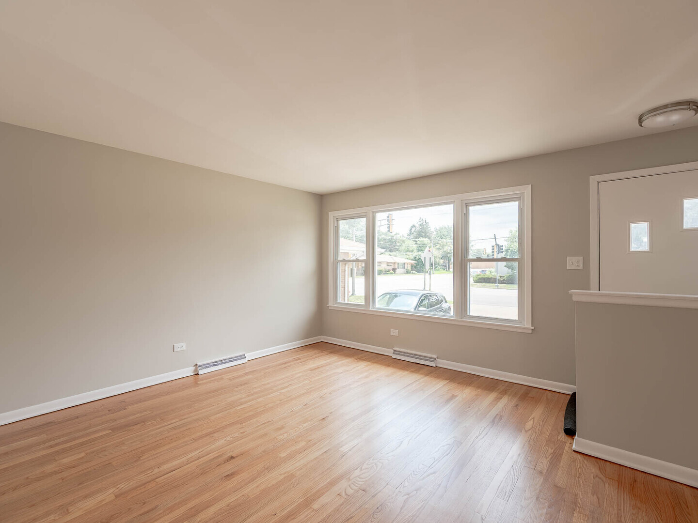 2304 Oakton Street - Thumbnail 2