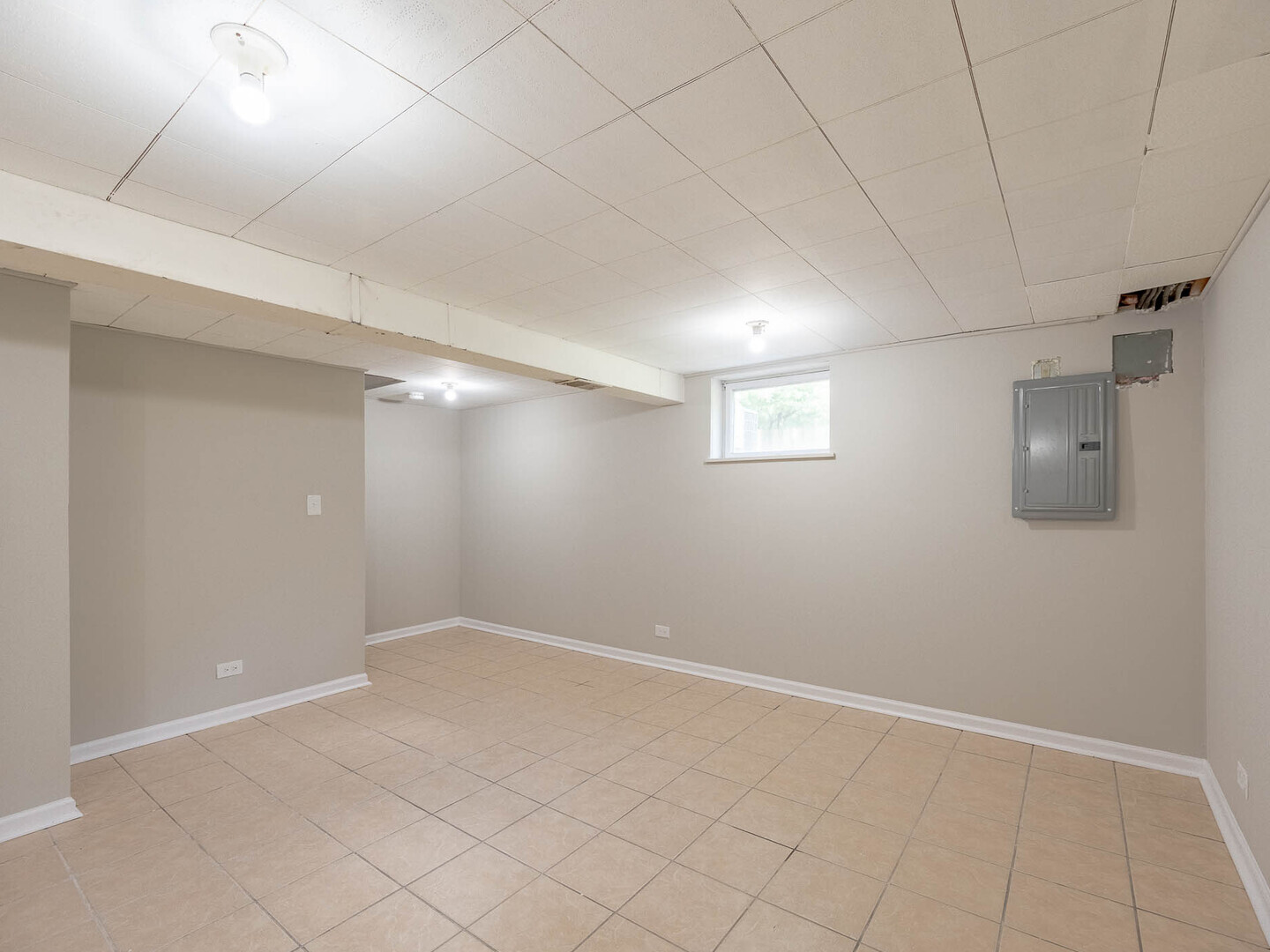 2304 Oakton Street - Thumbnail 10