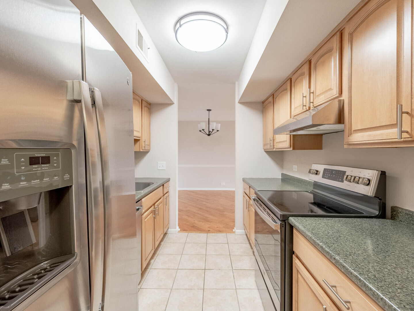 530 Shorely Drive - Thumbnail 4