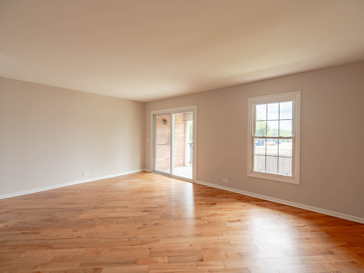 530 Shorely Drive - Thumbnail 2