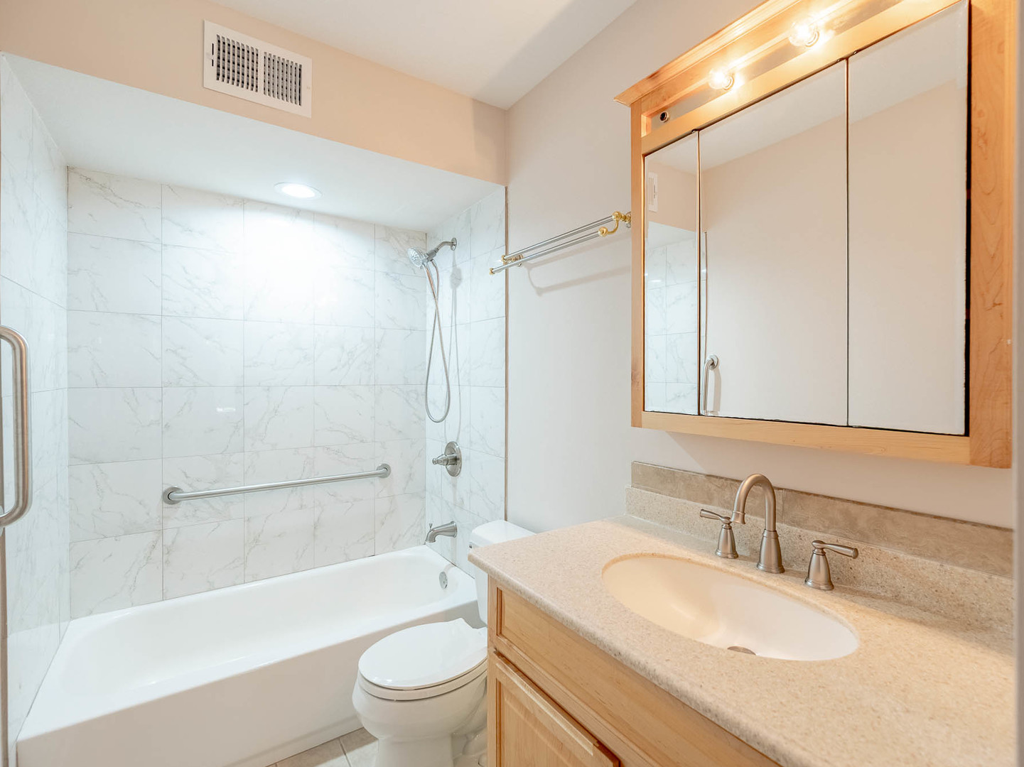 530 Shorely Drive - Thumbnail 8