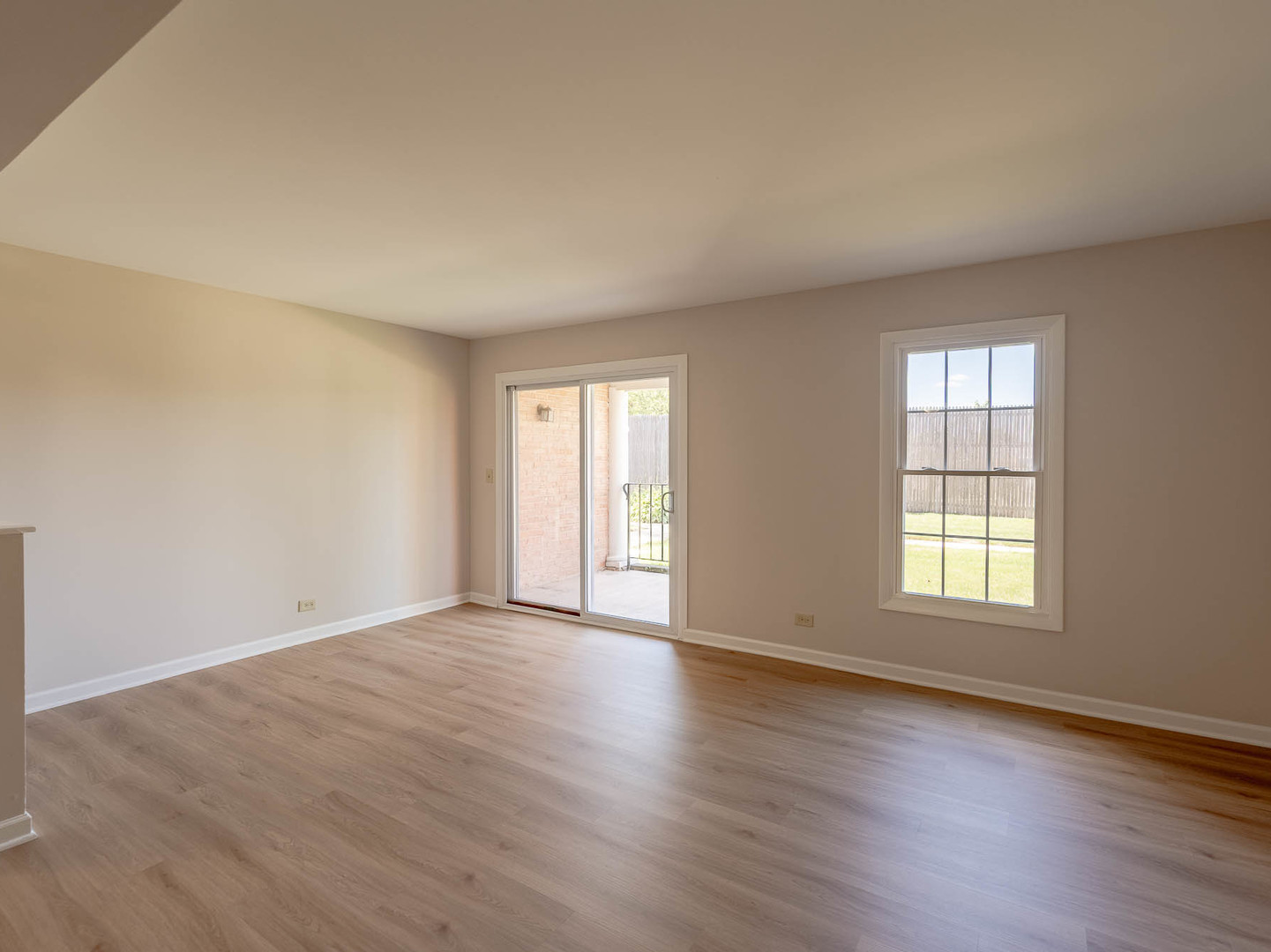 530 Shorely Drive - Thumbnail 2