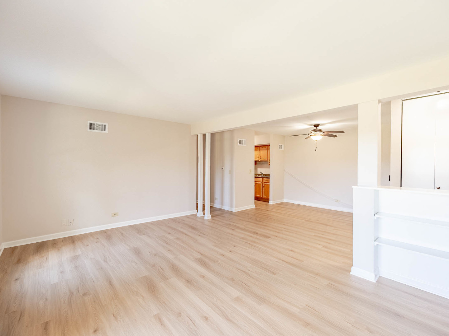 530 Shorely Drive - Thumbnail 3