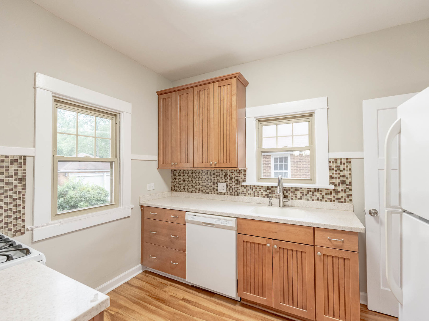 256 Stanley Avenue - Thumbnail 6