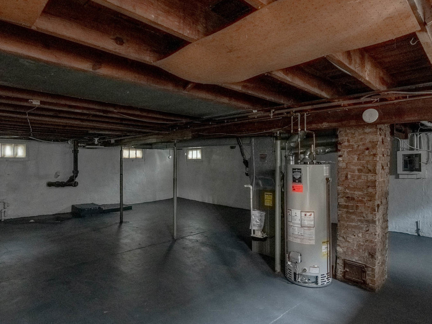 256 Stanley Avenue - Thumbnail 13
