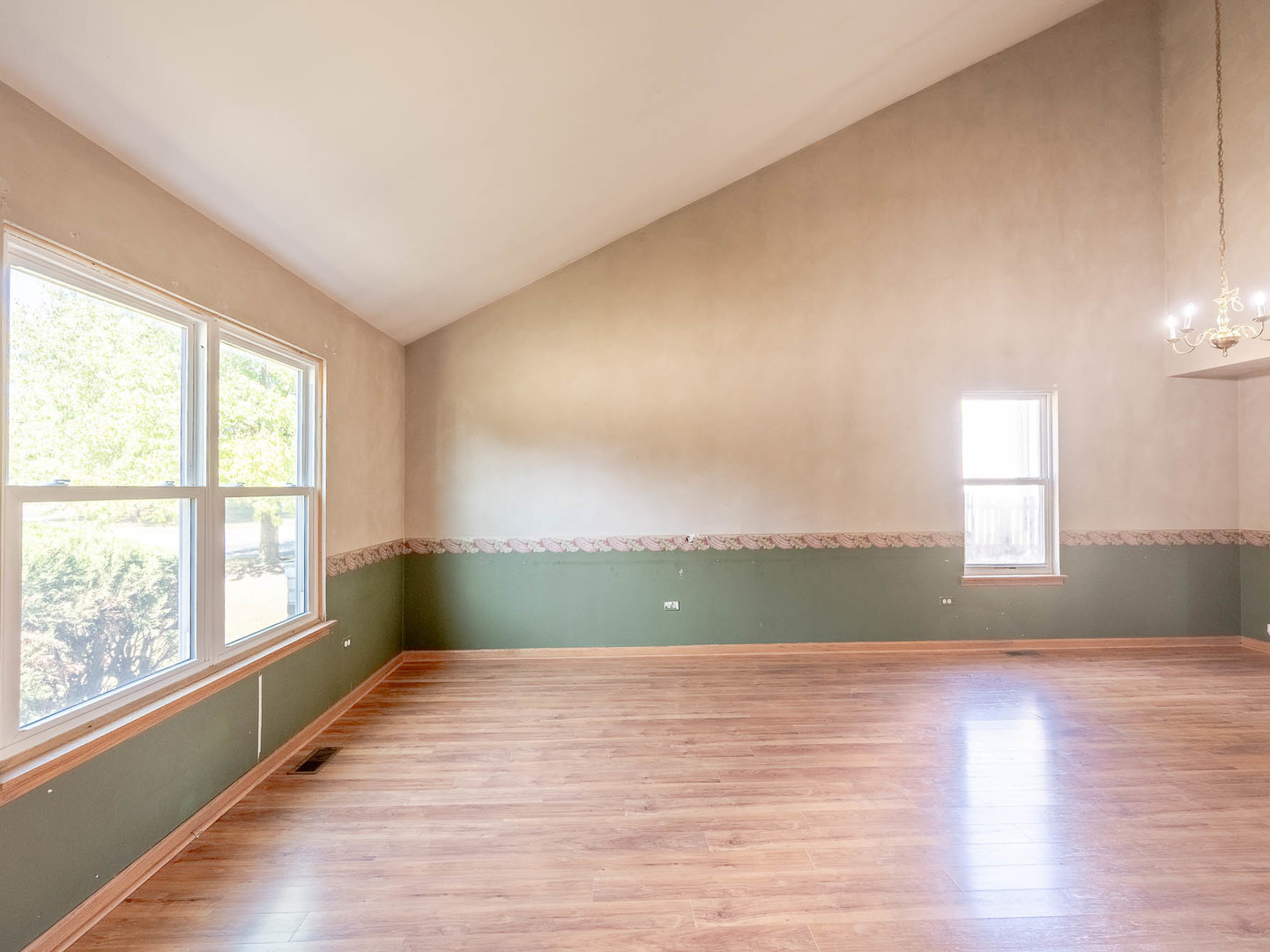 24127 Primrose Circle - Thumbnail 4