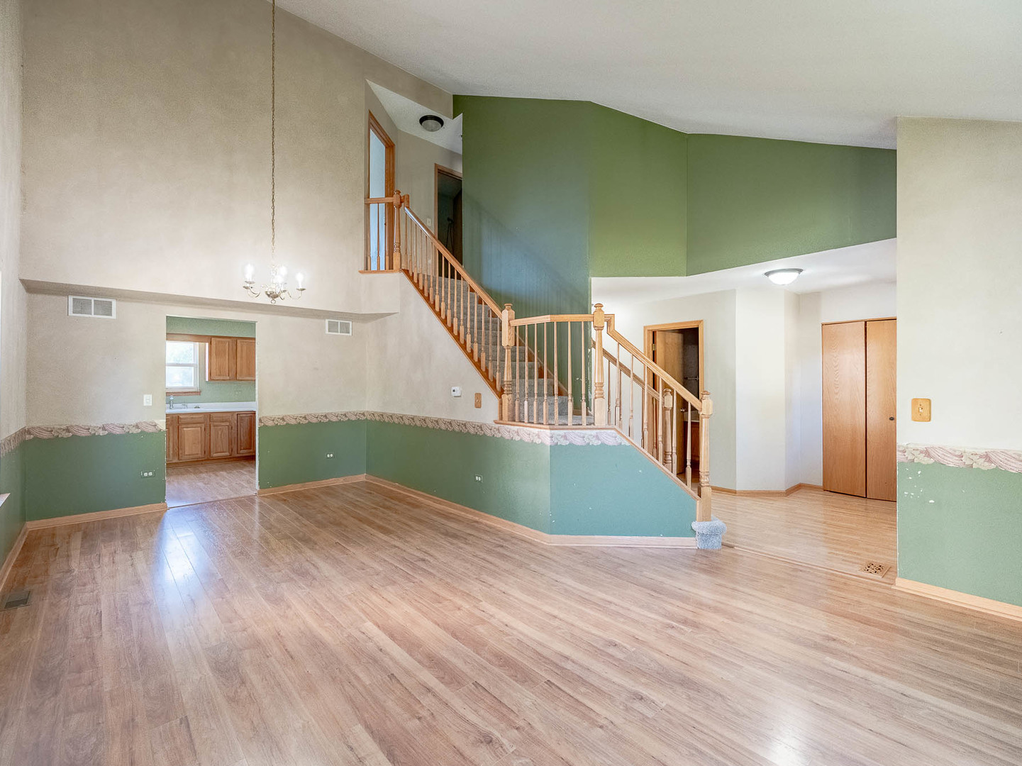 24127 Primrose Circle - Thumbnail 3