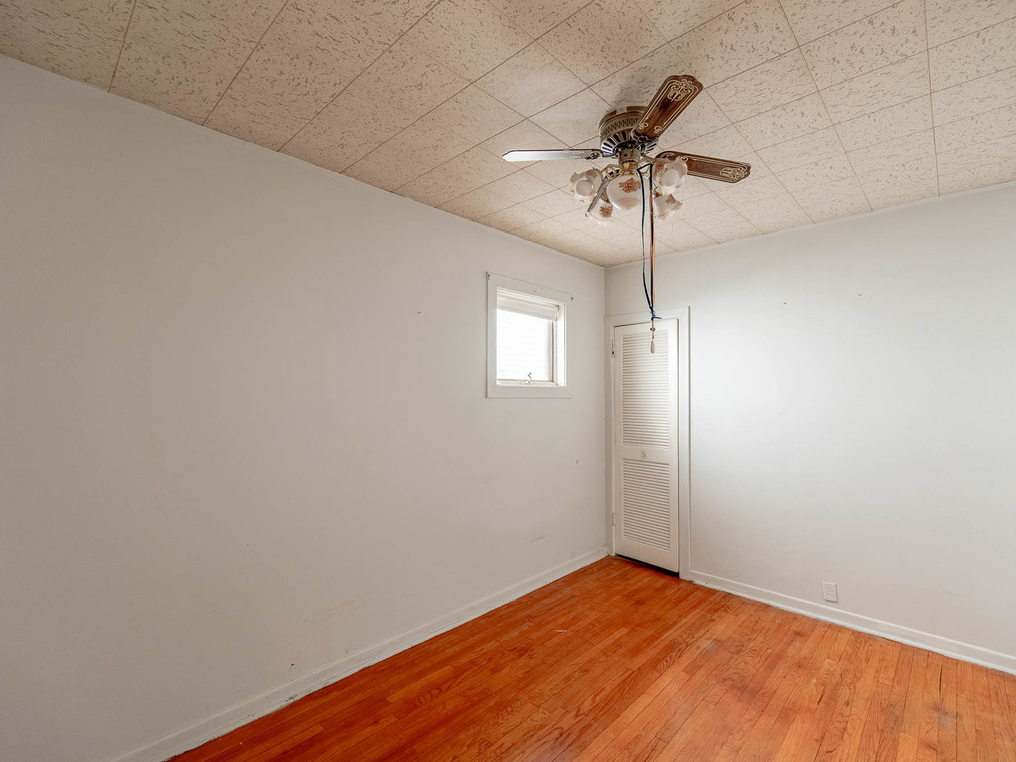2435 Monticello Avenue - Thumbnail 7