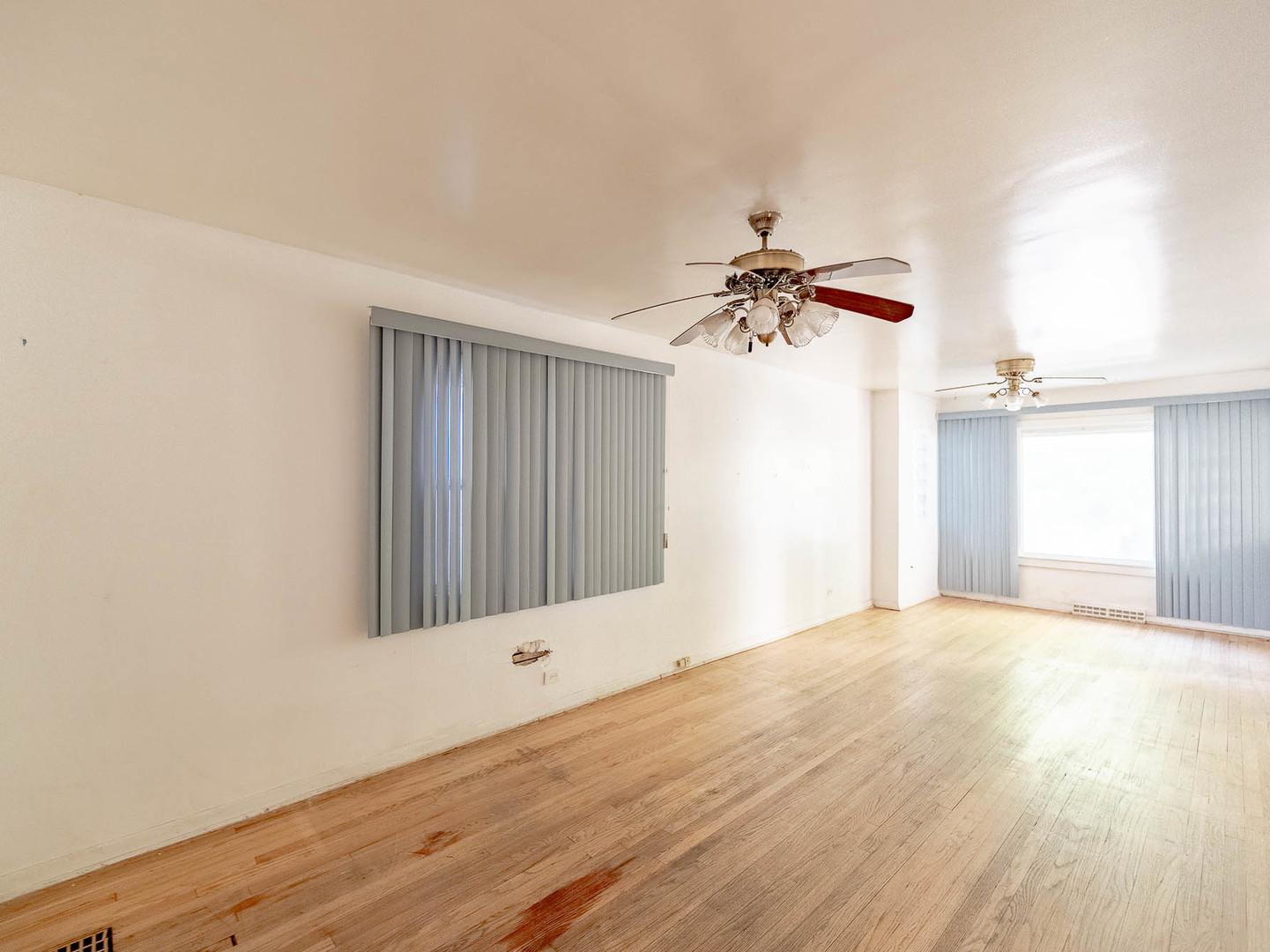 2435 Monticello Avenue - Thumbnail 3