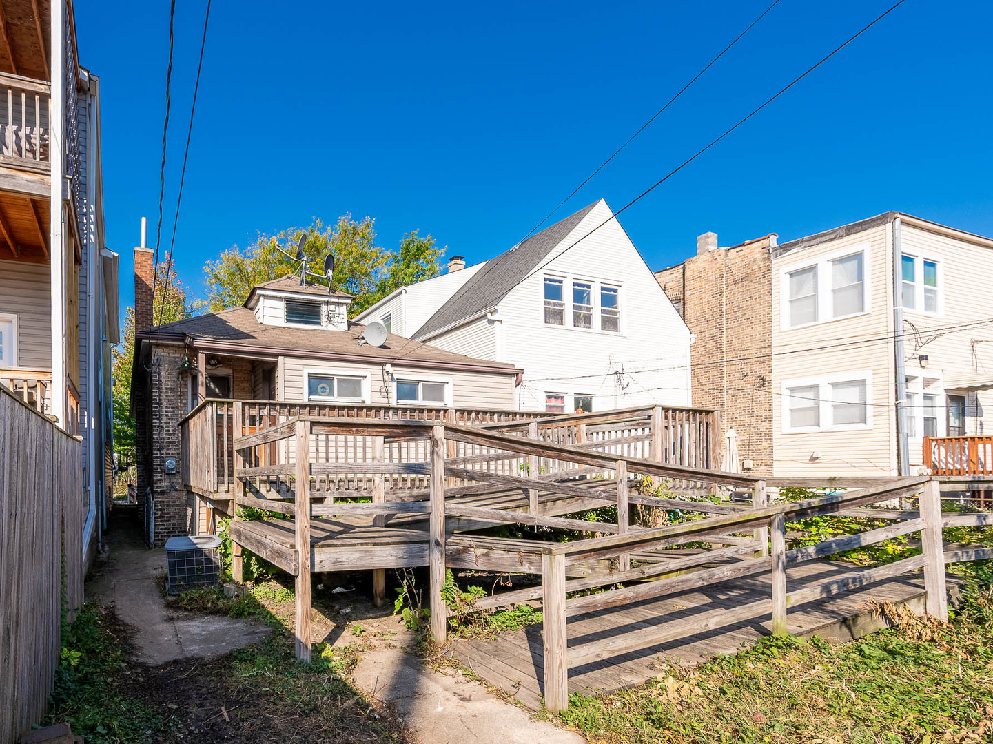 2435 Monticello Avenue - Thumbnail 10