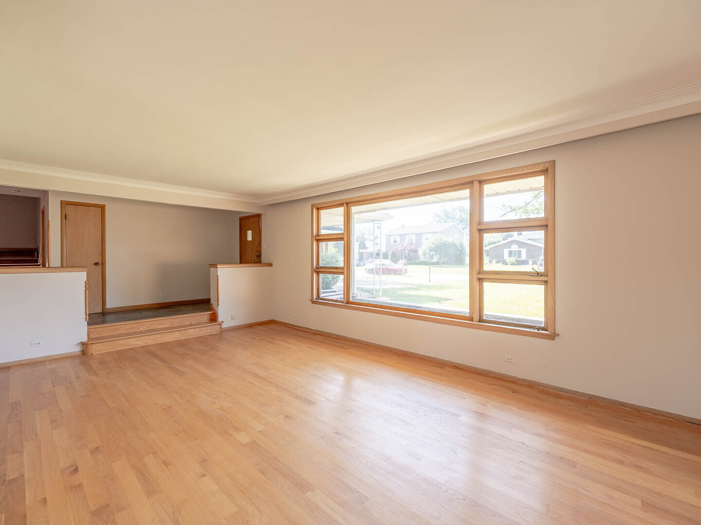 6052 128th Street - Thumbnail 2