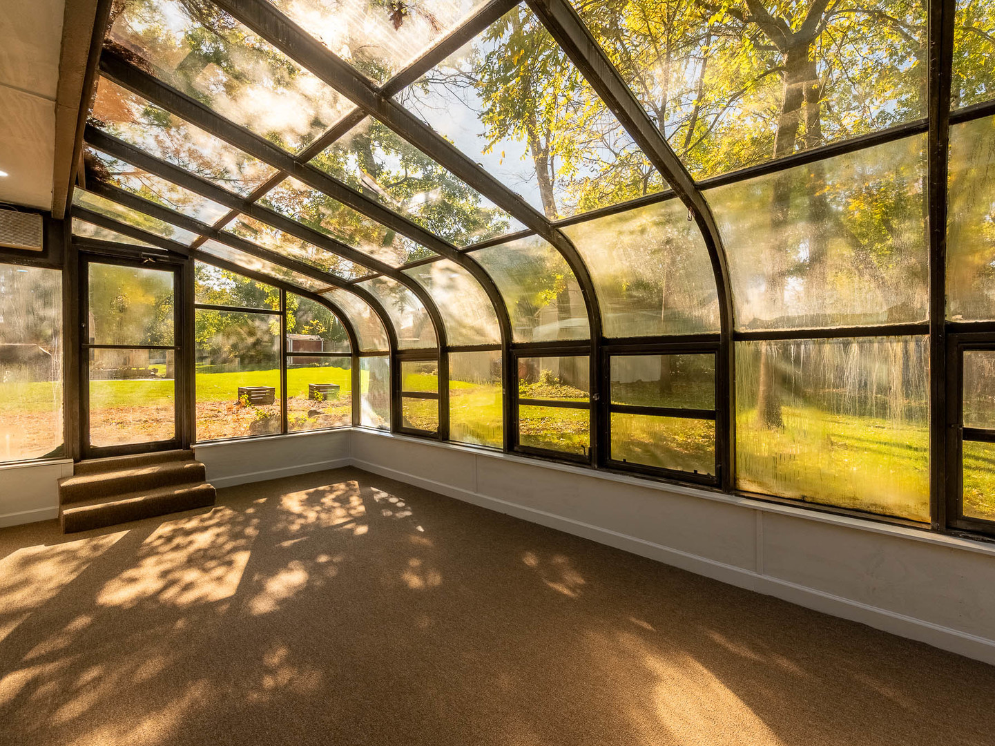 7104 Blackburn Avenue - Thumbnail 7