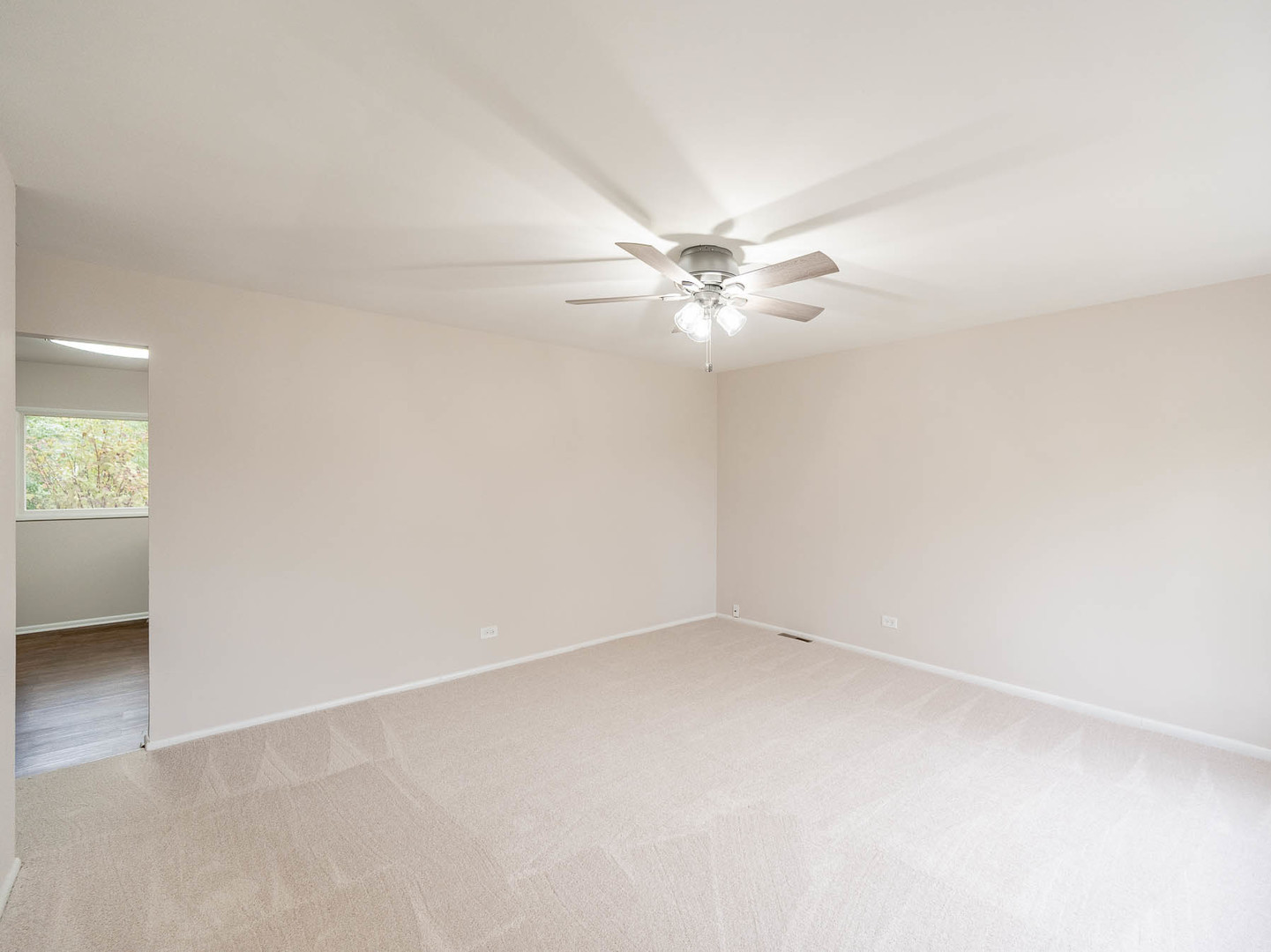 418 Tanglewood Drive - Thumbnail 3