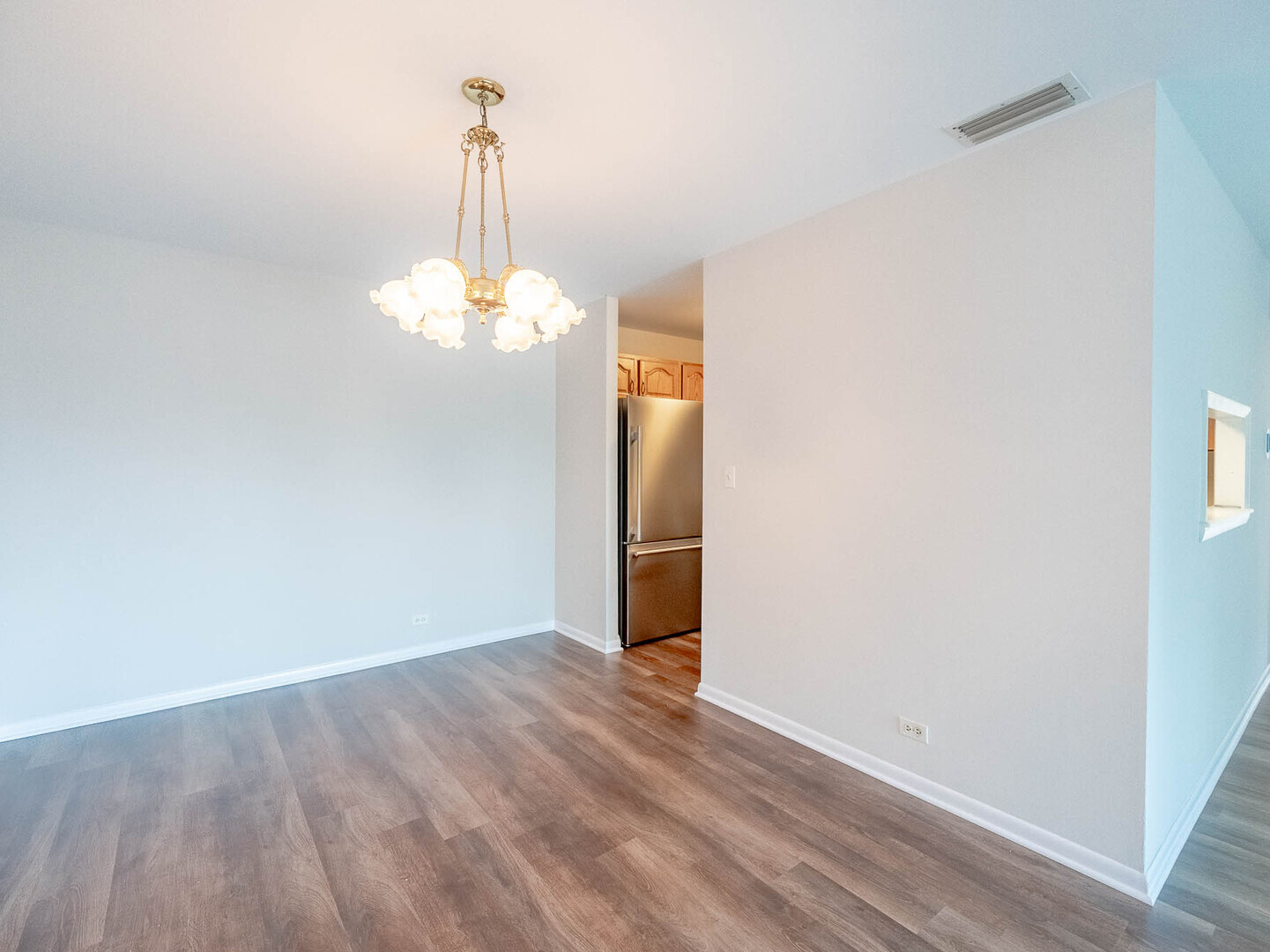 6545 Main Street - Thumbnail 8