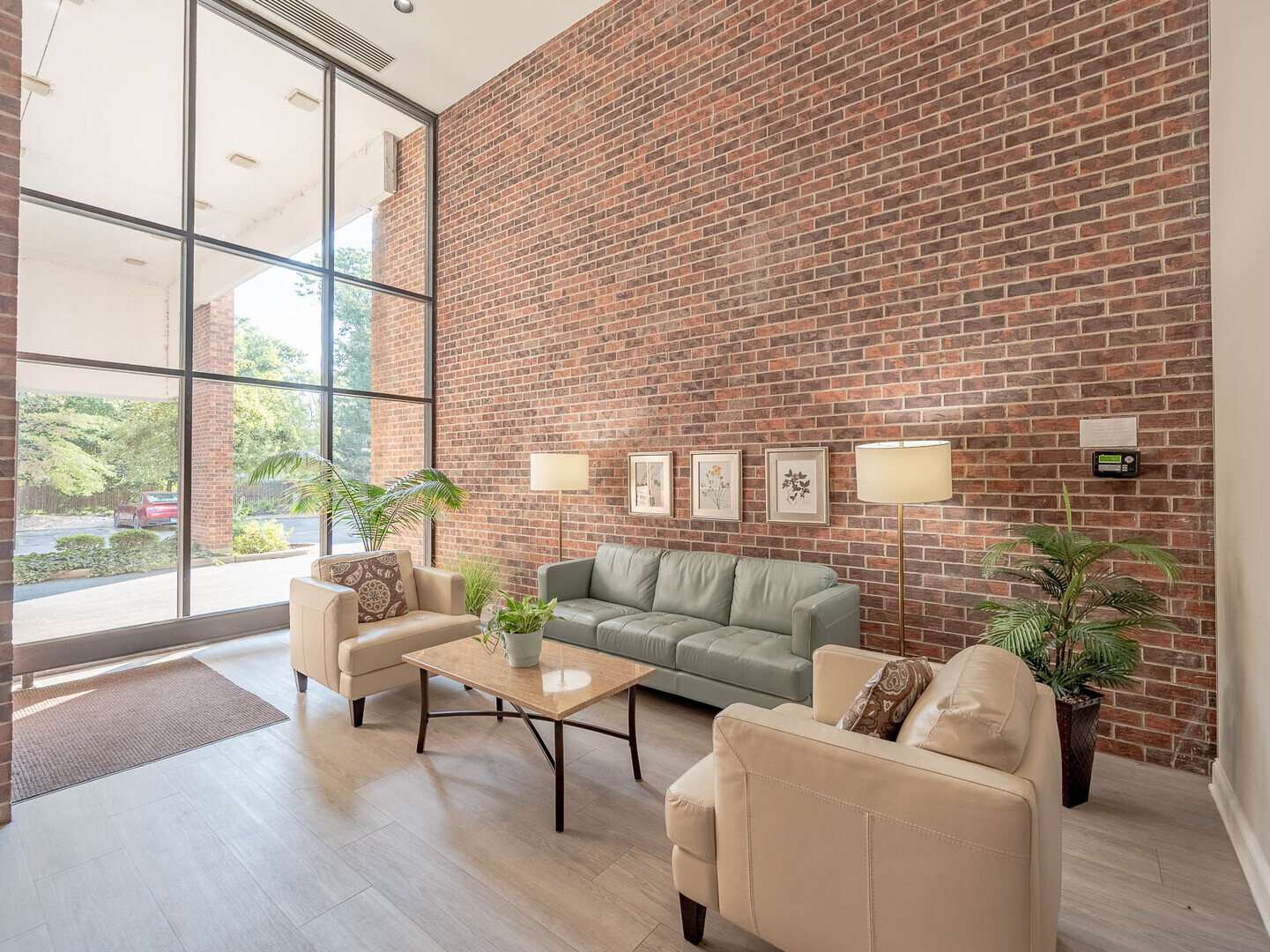 6545 Main Street - Thumbnail 2