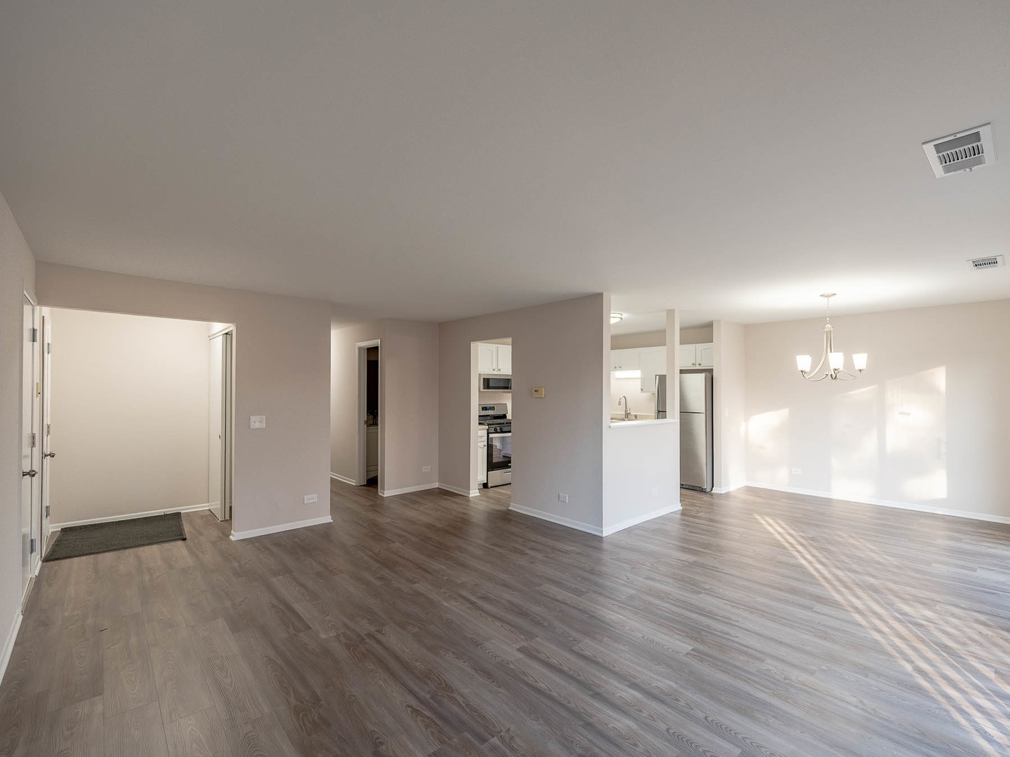 804 Chasefield Lane - Thumbnail 3