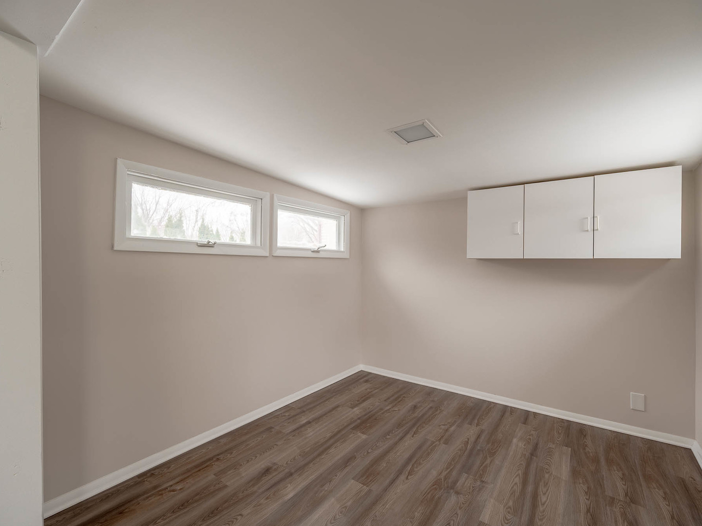 1807 Parklane Avenue - Thumbnail 6