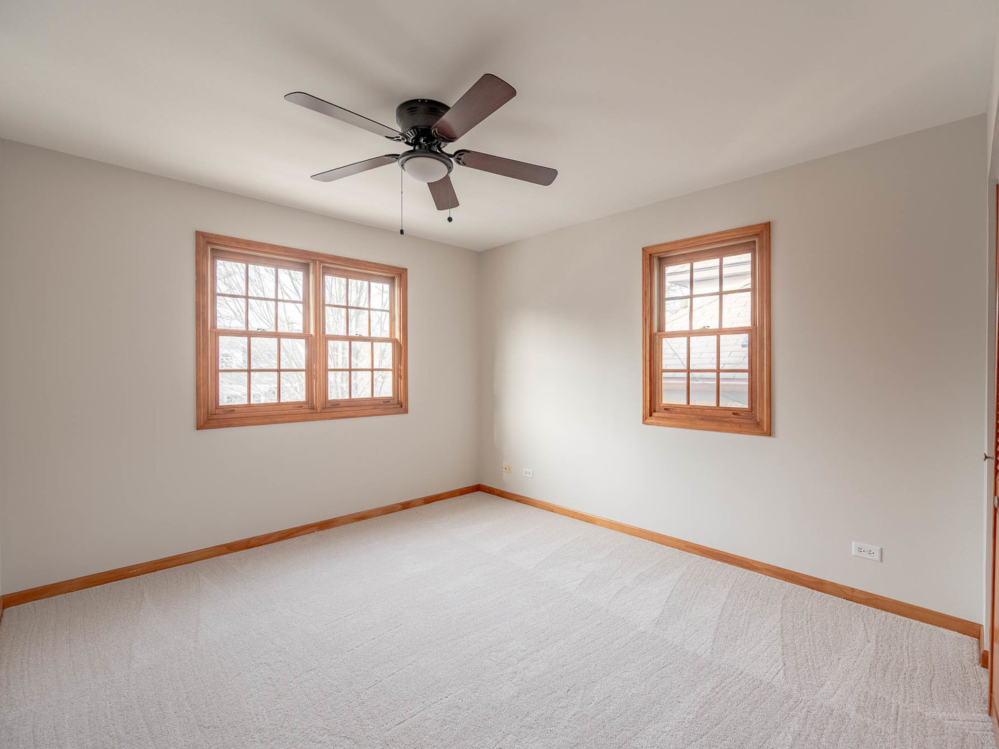 5635 Kostner Avenue - Thumbnail 14