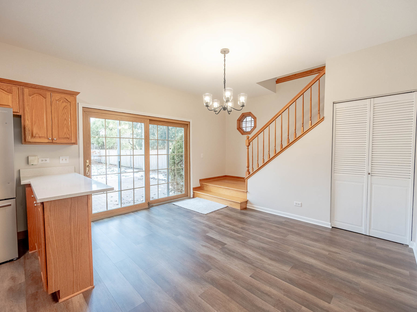 5635 Kostner Avenue - Thumbnail 8