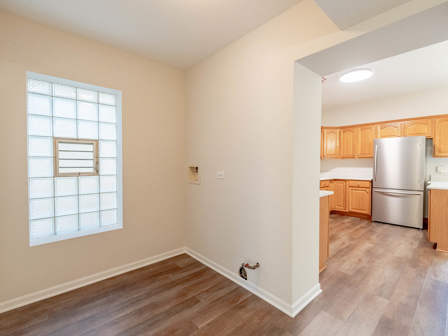 5635 Kostner Avenue - Thumbnail 6
