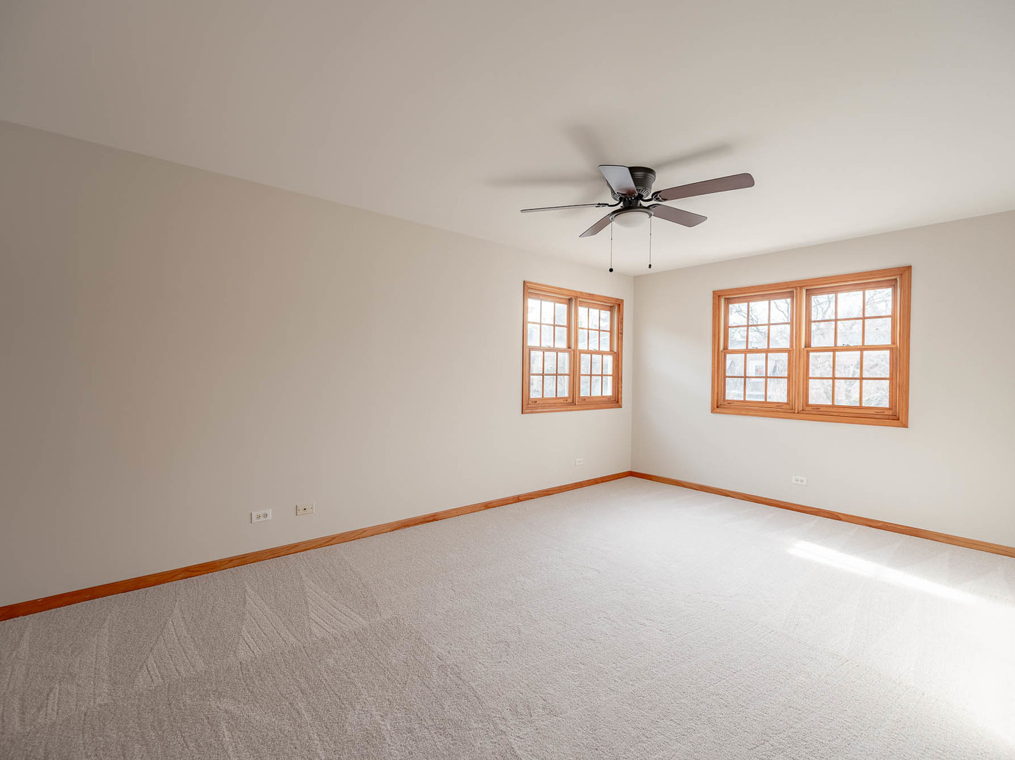 5635 Kostner Avenue - Thumbnail 13