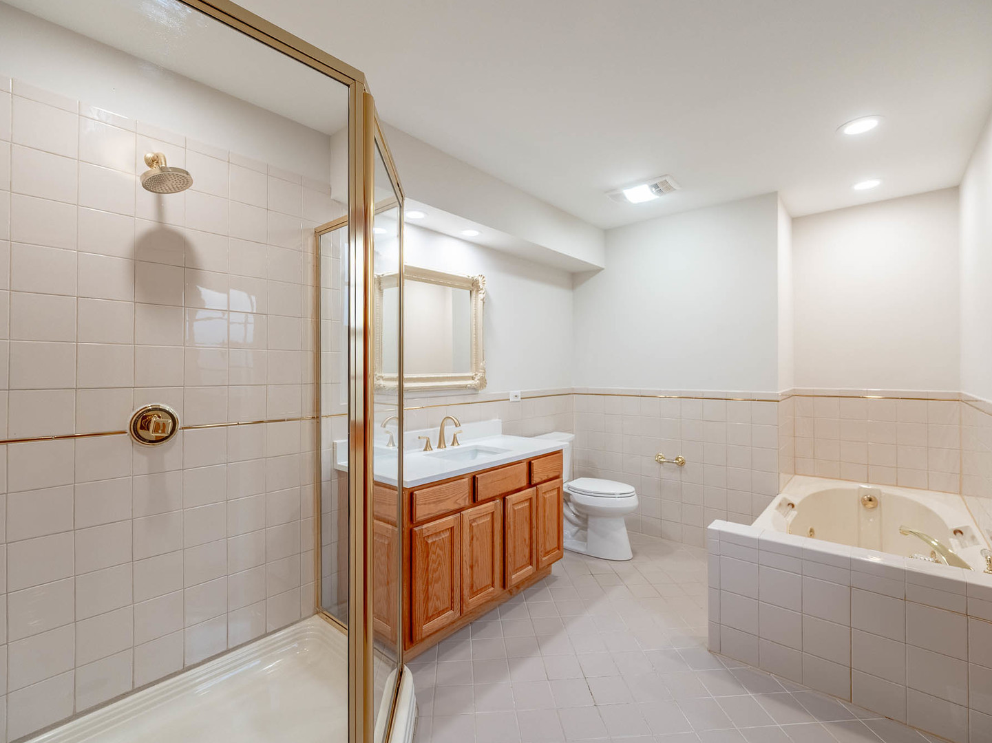 5635 Kostner Avenue - Thumbnail 12