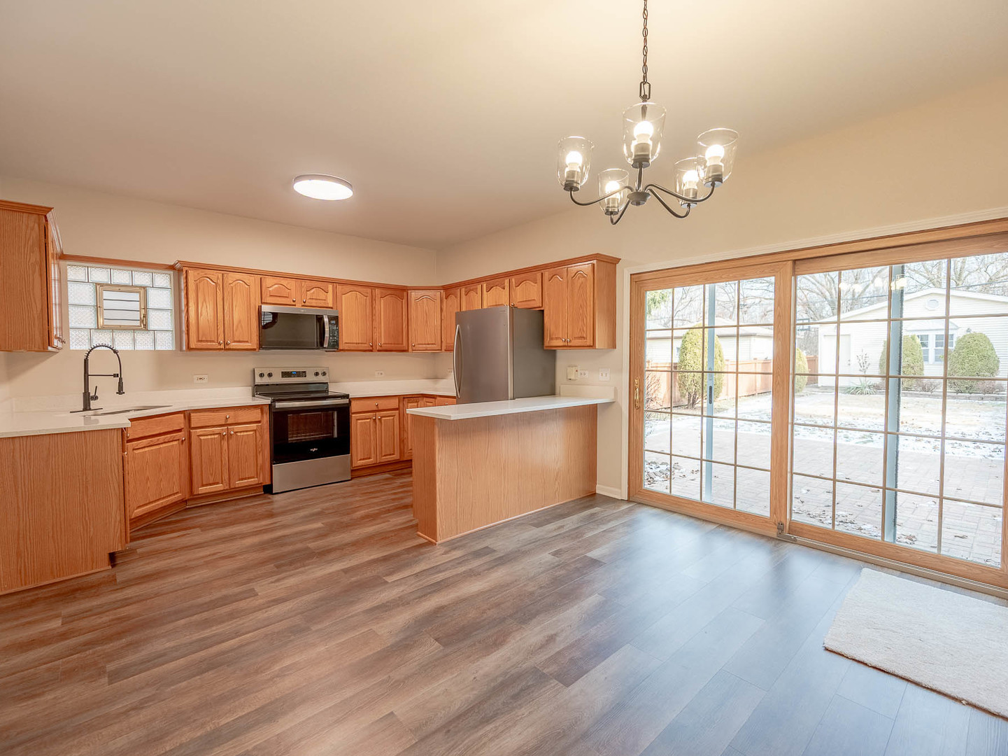 5635 Kostner Avenue - Thumbnail 9