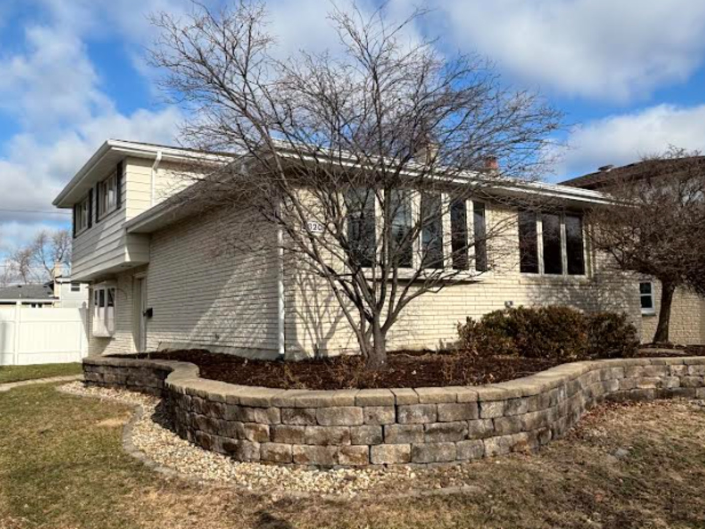 5620 99th Street - Image 1