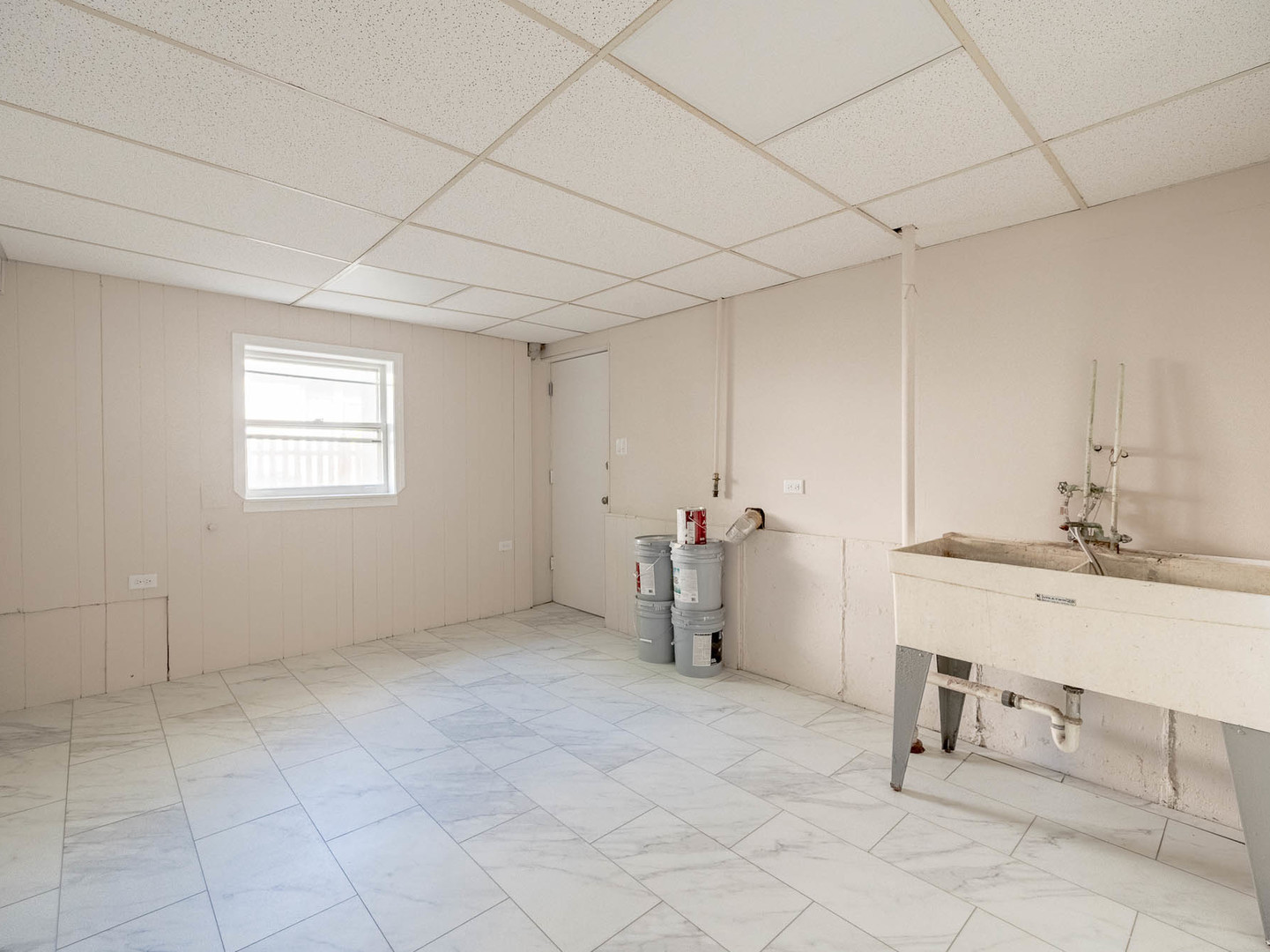 7104 Blackburn Avenue - Thumbnail 11