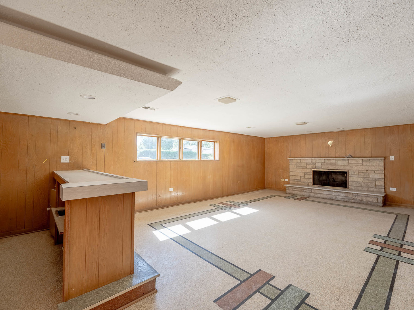 2858 Kensington Avenue - Thumbnail 12