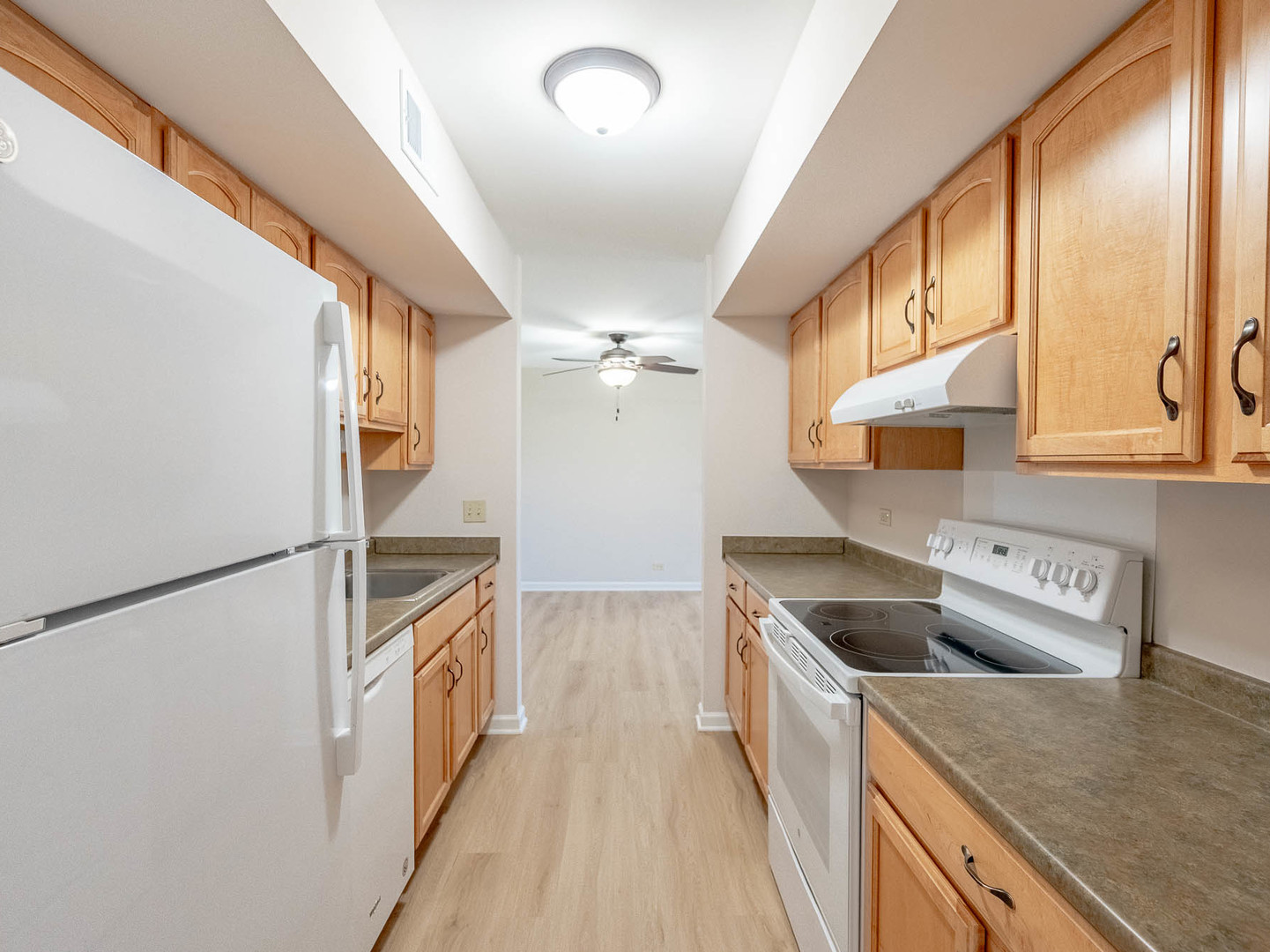 530 Shorely Drive - Thumbnail 5