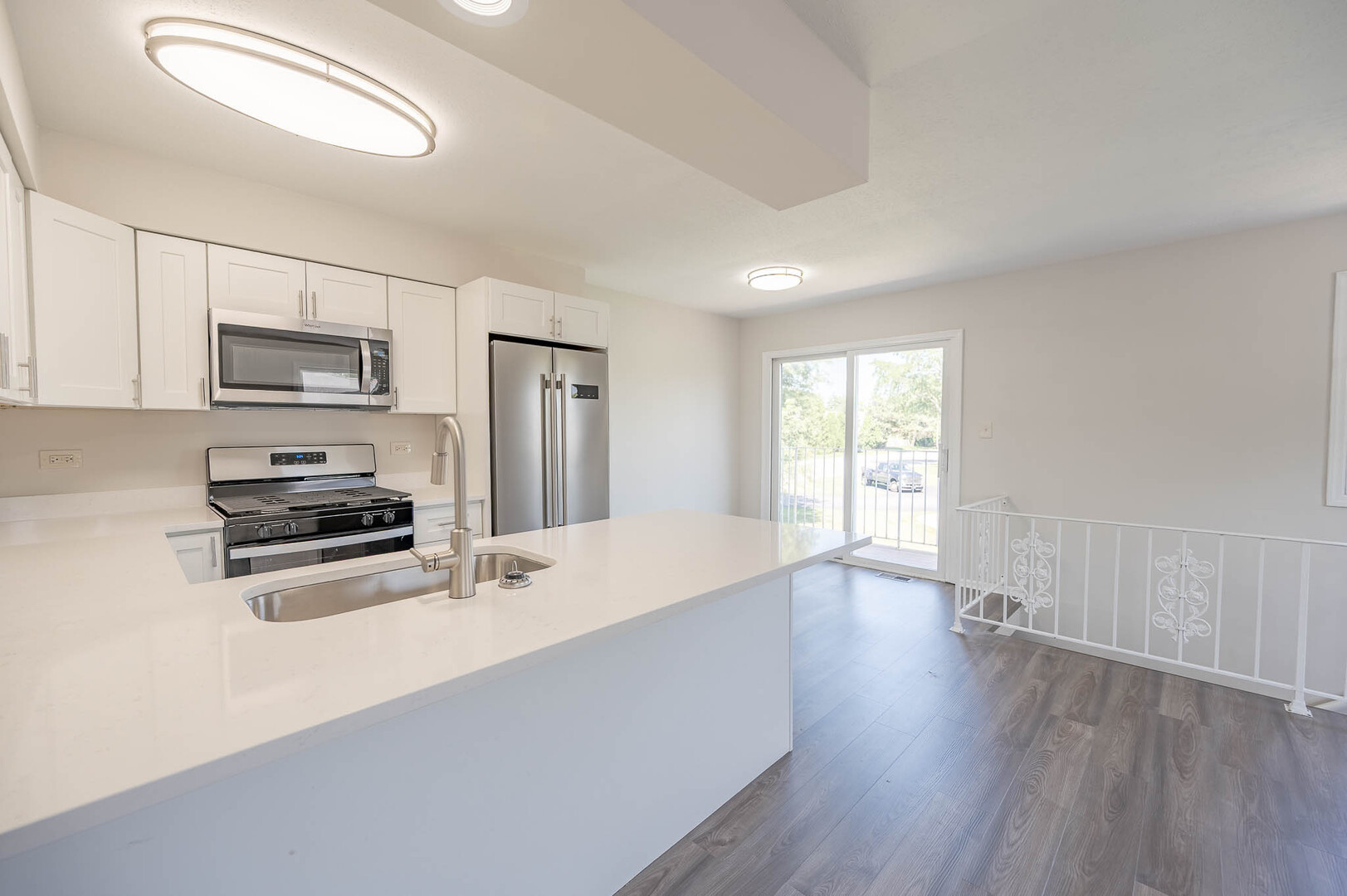 716 Inverrary Lane - Thumbnail 5