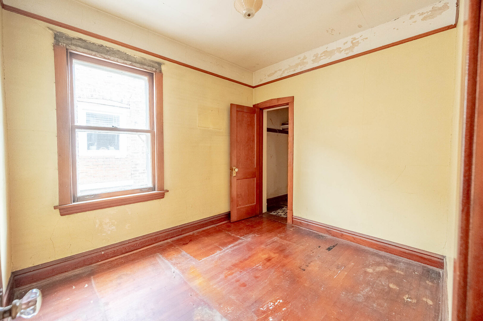 2323 Highland Avenue - Thumbnail 5