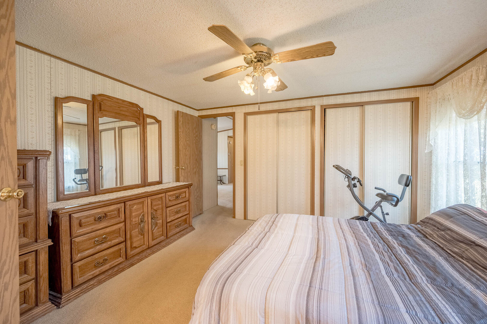 273 Fox Lane - Thumbnail 16