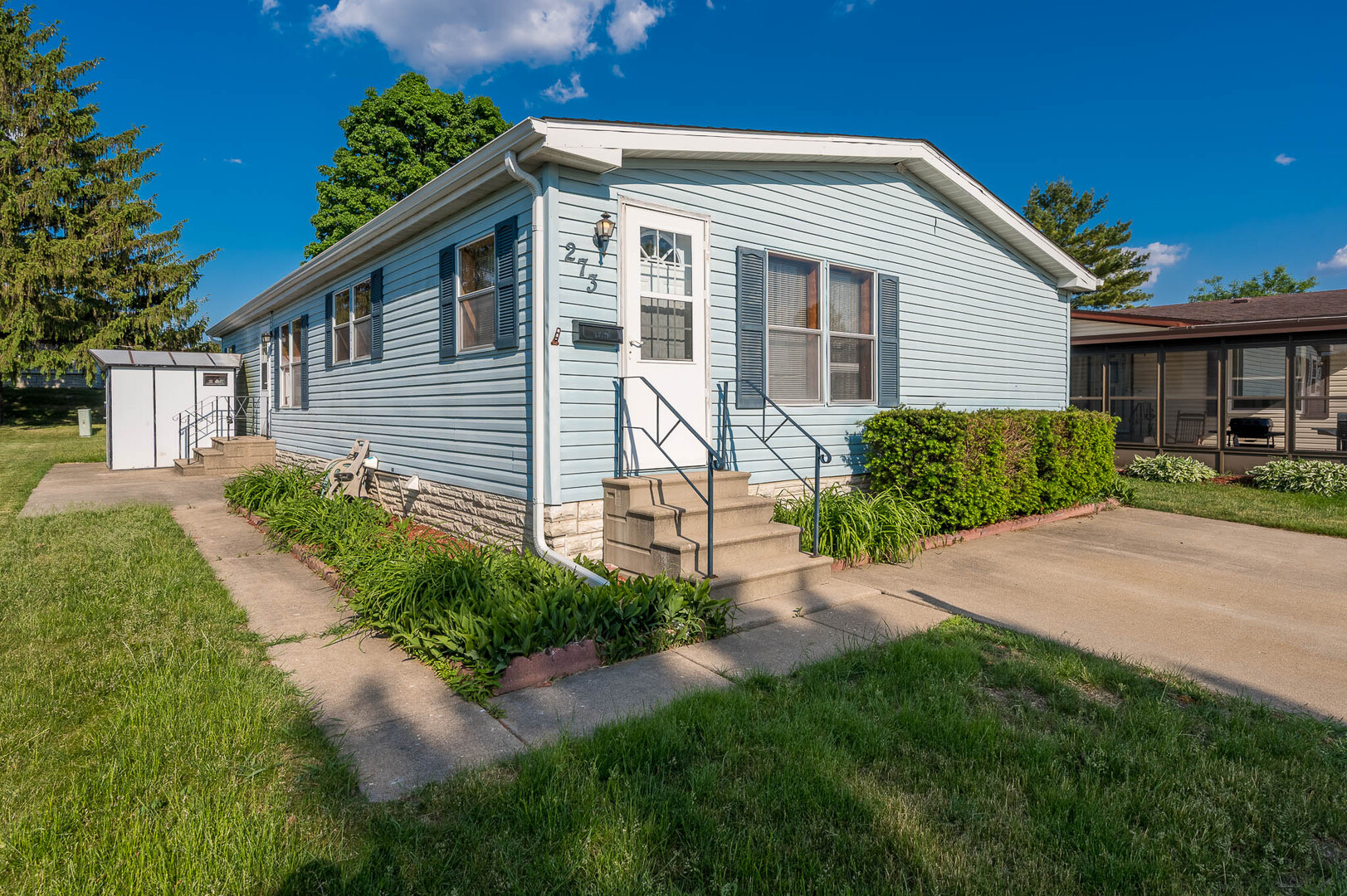273 Fox Lane - Thumbnail 2