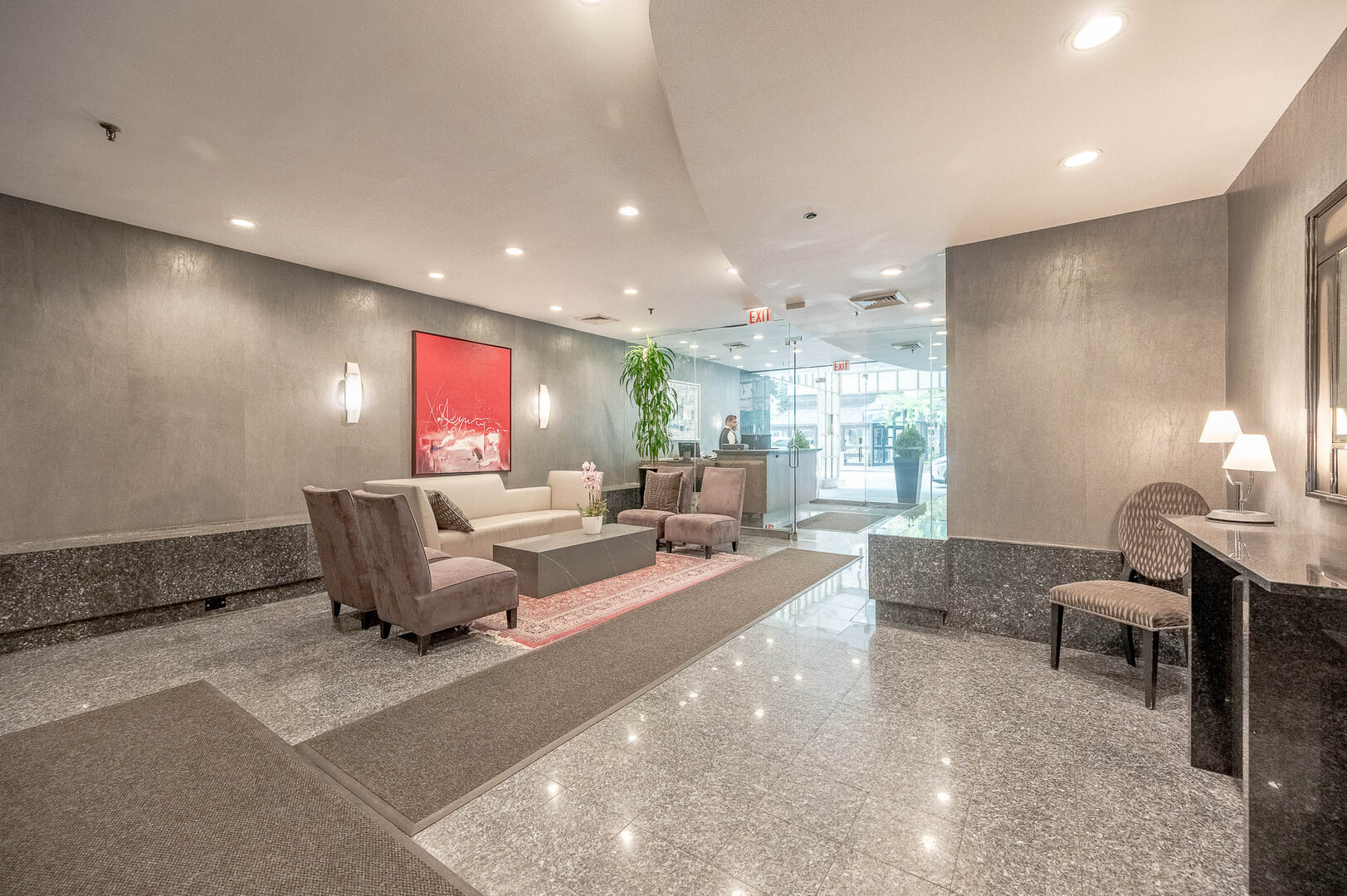 110 Delaware Place - Thumbnail 4