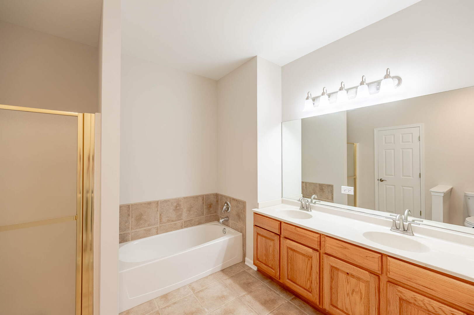 3325 Rosecroft Lane - Thumbnail 8