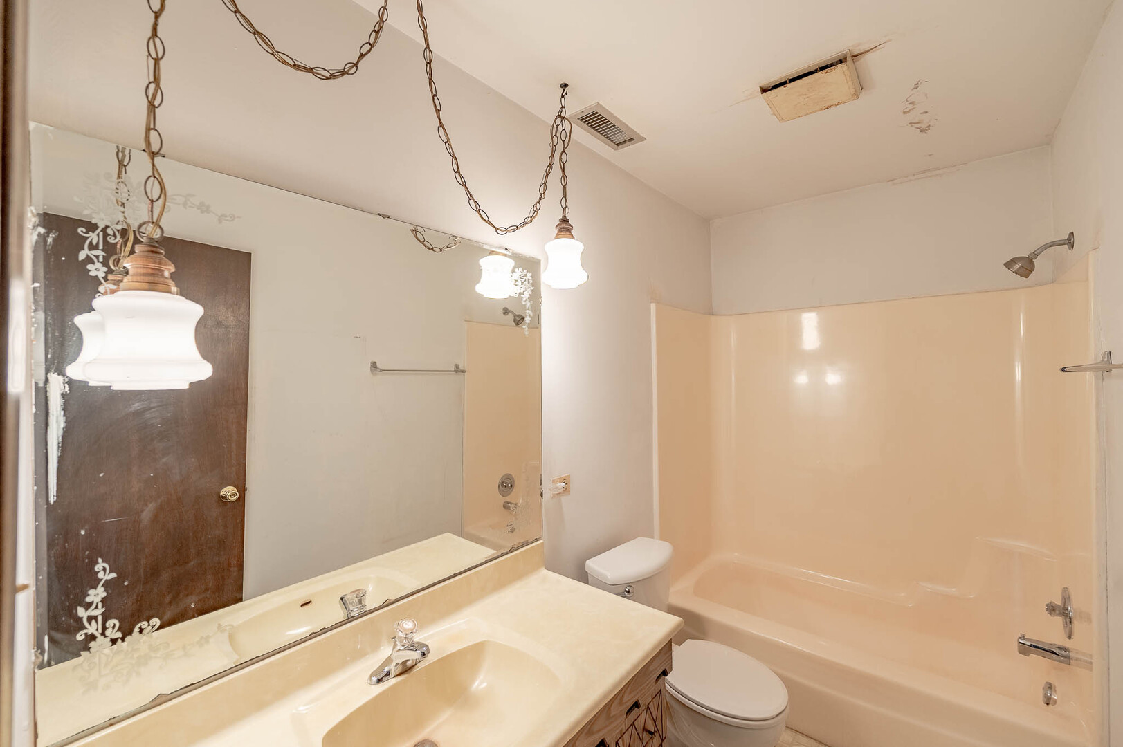 14947 Hamlin Avenue - Thumbnail 11