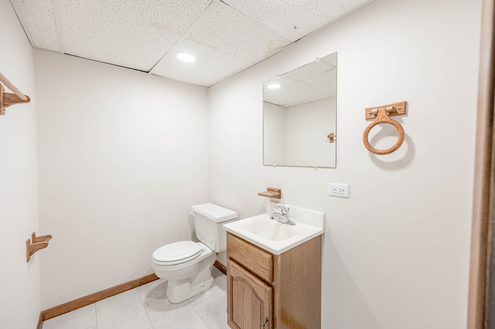 21610 Peterson Avenue - Thumbnail 11