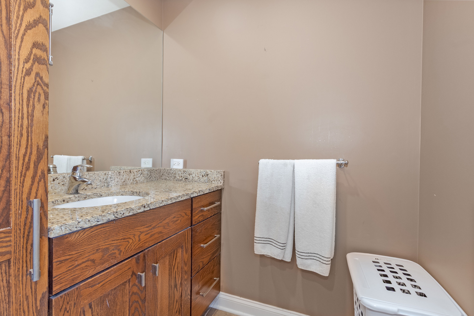 9340 Clifton Park Avenue - Thumbnail 8