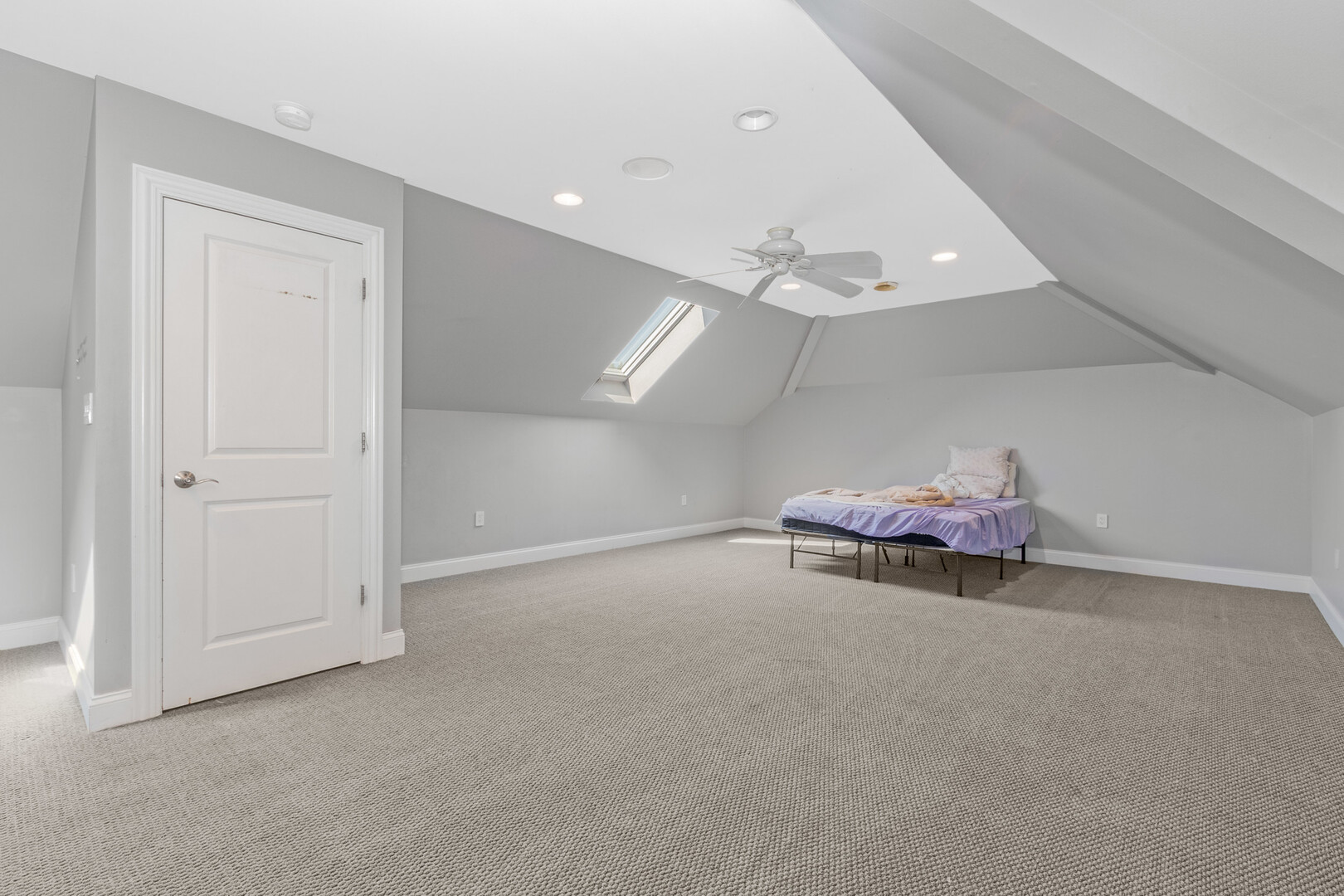 9340 Clifton Park Avenue - Thumbnail 17